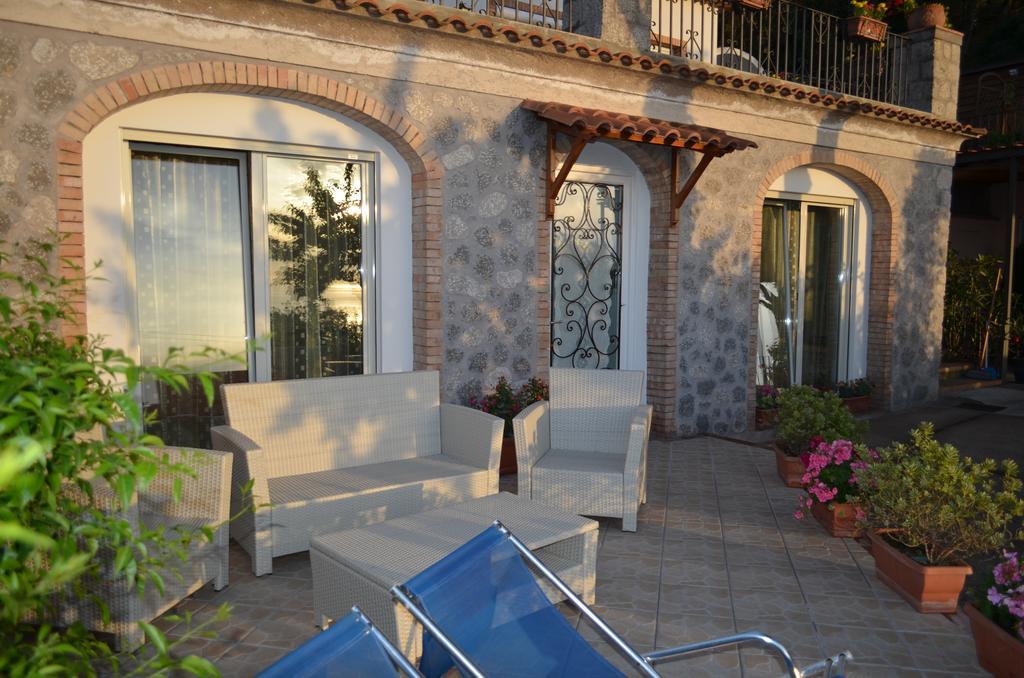 Le Ginestre Di Capri Bb & Holiday House Анакапри Екстериор снимка