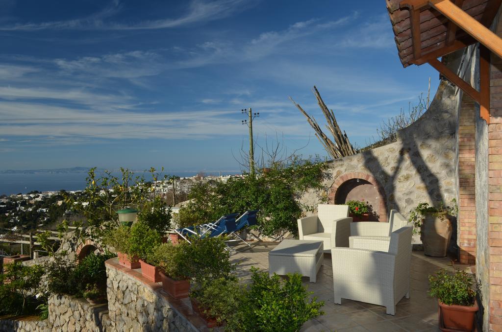 Le Ginestre Di Capri Bb & Holiday House Анакапри Екстериор снимка