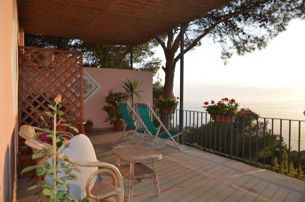 Le Ginestre Di Capri Bb & Holiday House Анакапри Екстериор снимка