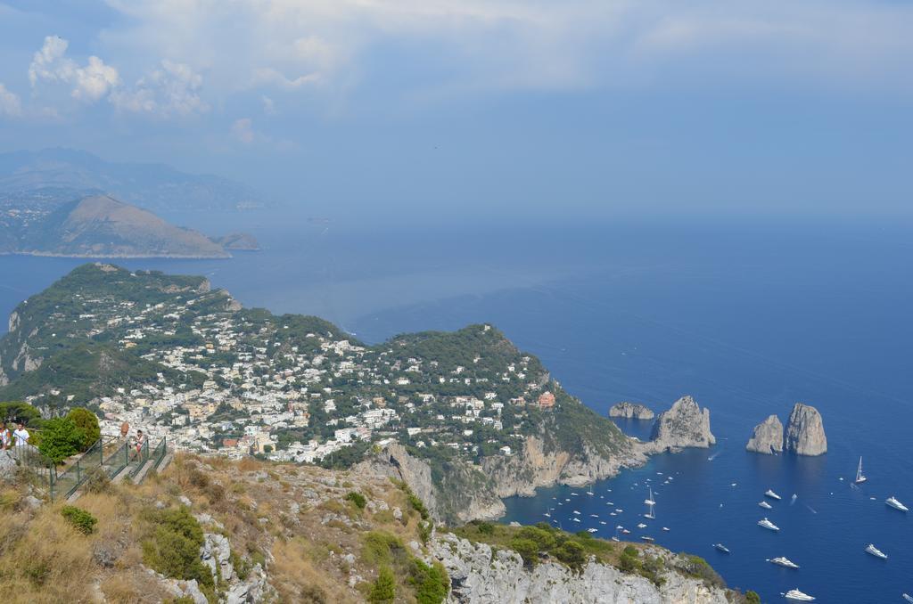 Le Ginestre Di Capri Bb & Holiday House Анакапри Екстериор снимка