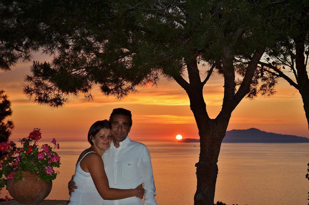 Le Ginestre Di Capri Bb & Holiday House Анакапри Стая снимка
