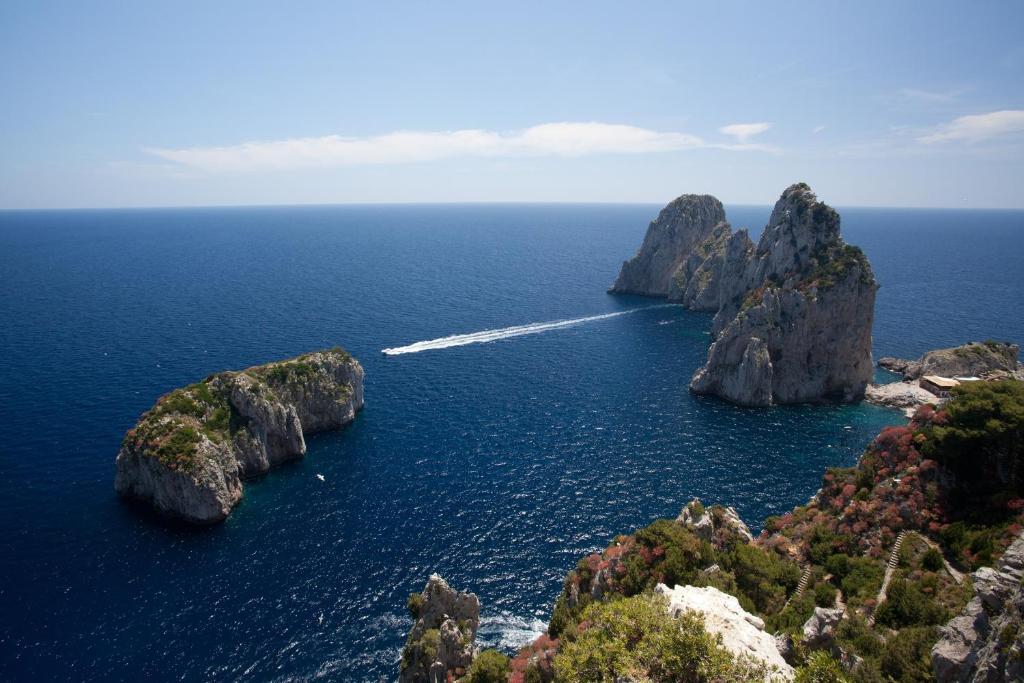 Le Ginestre Di Capri Bb & Holiday House Анакапри Екстериор снимка