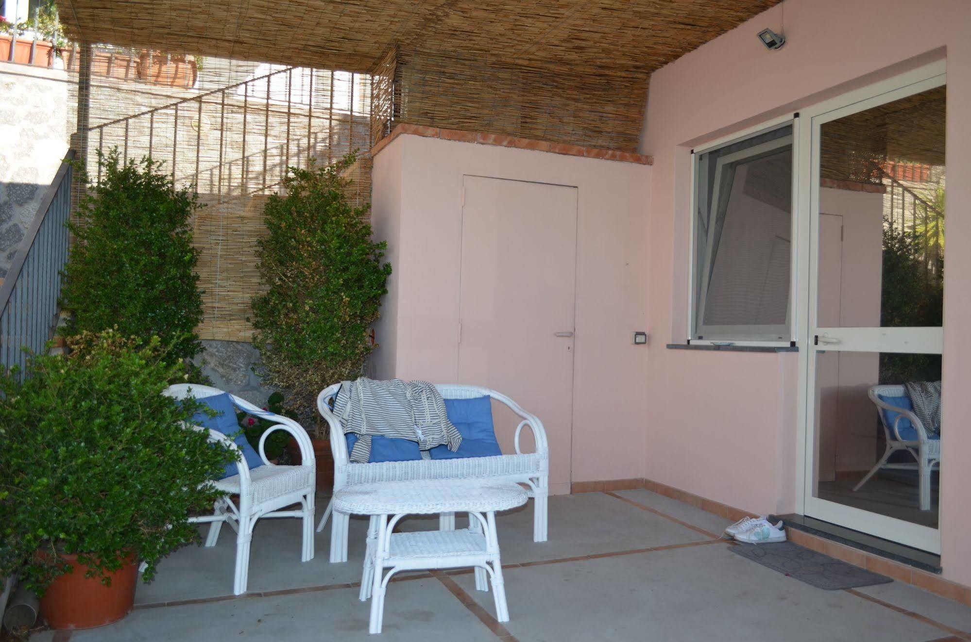 Le Ginestre Di Capri Bb & Holiday House Анакапри Екстериор снимка